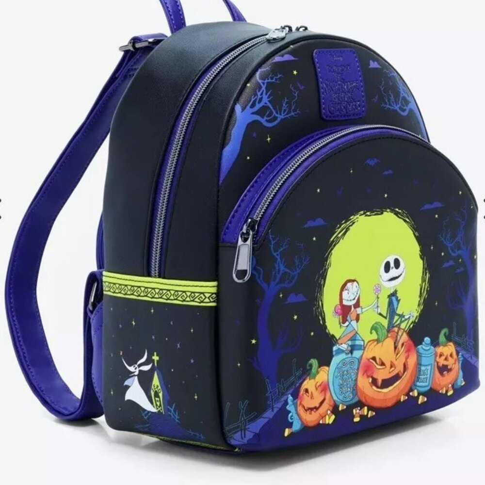 Loungefly Tim Burtons The Nightmare Before Christmas Mini Backpack NWT - Picture 2 of 4